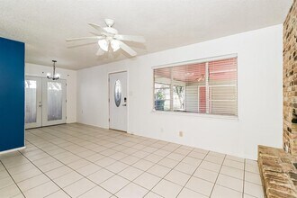 8116 Exmoor Dr in Austin, TX - Building Photo - Building Photo