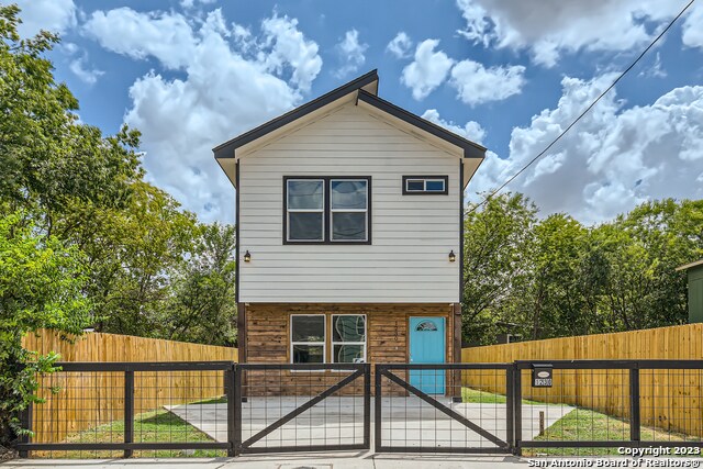 1230 Rivas St in San Antonio, TX - Building Photo - Building Photo