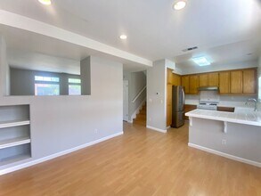 3449 Gilman Common in Fremont, CA - Building Photo - Building Photo