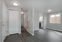 924 S Comstock Rd photo'