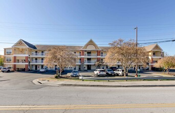 2705 Frontage Rd NW in Roanoke, VA - Building Photo - Building Photo