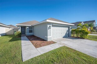 1735 Carnostie Rd in Winter Haven, FL - Building Photo
