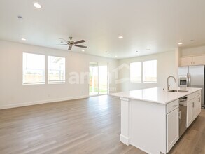 10062 Potomac St in Commerce City, CO - Building Photo - Building Photo