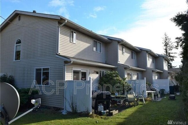 710 Drayton St in Lynden, WA - Building Photo - Building Photo