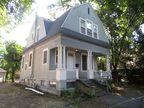 527 Cherry St in Chico, CA - Building Photo - Building Photo