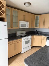 4550 SW 67th Ave in Miami, FL - Building Photo - Building Photo