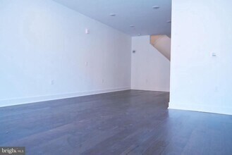 141 Stoutsburg Blvd in Pennington, NJ - Building Photo - Building Photo