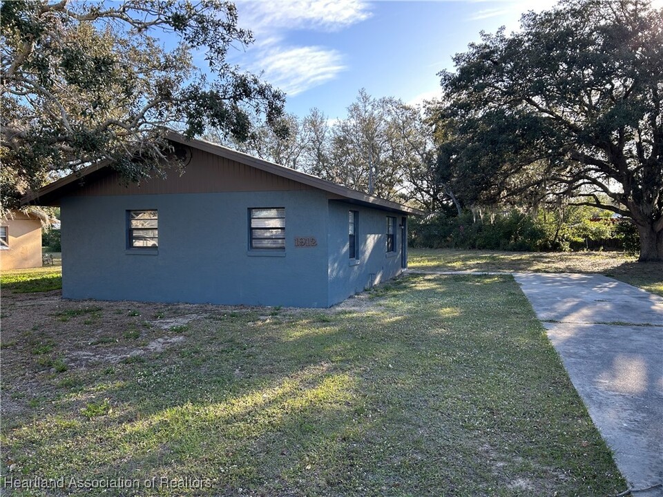 1912 Wightman Ave in Sebring, FL - Building Photo