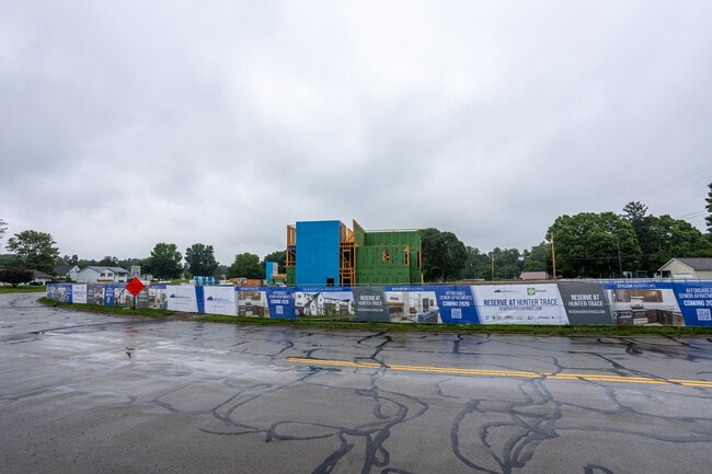 The Reserve at Hunter Trace in Lancaster, OH - Building Photo - Building Photo