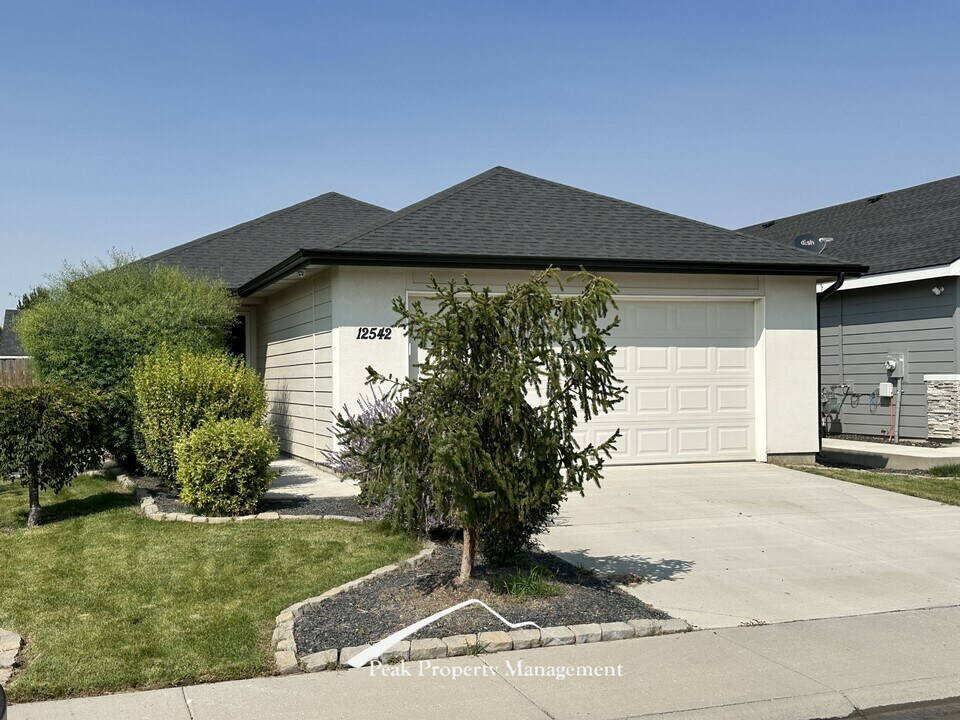 12542 Ochoco St in Nampa, ID - Building Photo