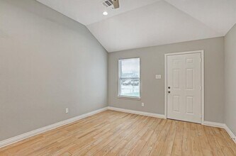 5217 Sherman St in Houston, TX - Foto de edificio - Building Photo