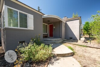 210 E Harvard Ave in Fresno, CA - Building Photo - Building Photo