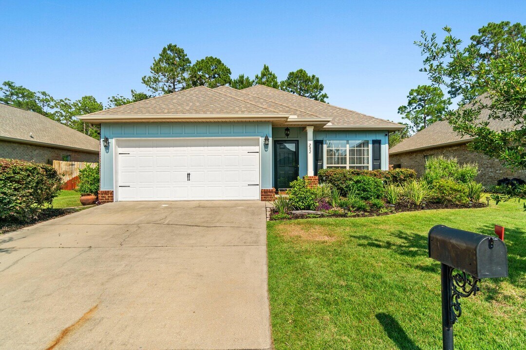 282 Whispering Lake Dr in Santa Rosa Beach, FL - Building Photo