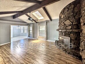 705 Greenview Cir in Sand Springs, OK - Building Photo - Building Photo