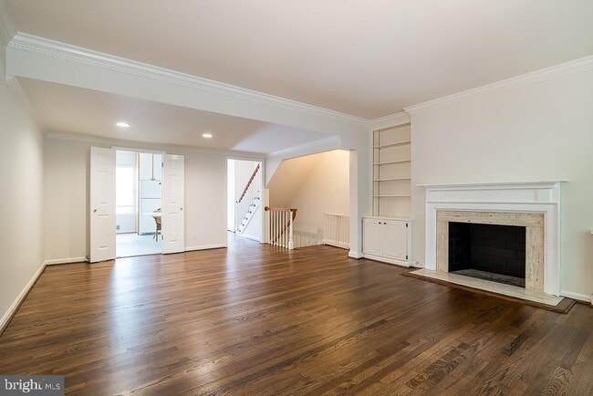 property at 3500 Hamlet Pl