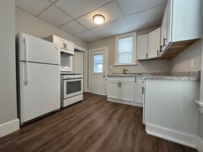 1226 Sanford St in Muskegon, MI - Building Photo - Building Photo