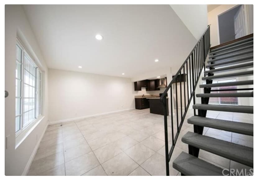 3361 E Andy St, Unit 1 in Long Beach, CA - Foto de edificio