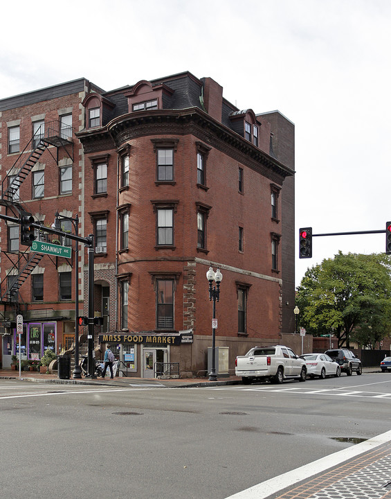 603 Massachusetts Ave in Boston, MA - Building Photo
