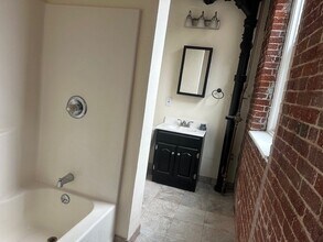85 Harding St in Worcester, MA - Building Photo - Building Photo