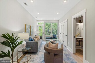 1640 4th St NW in Washington, DC - Building Photo - Building Photo