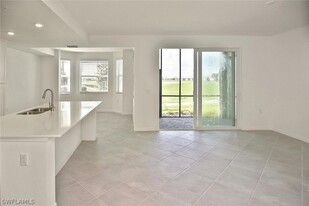 43977 Boardwalk Loop, Unit 2316 in Punta Gorda, FL - Foto de edificio - Building Photo