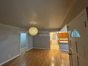 17024 Crenshaw Blvd in Torrance, CA - Building Photo - Building Photo