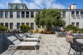 Alchemy in San Francisco, CA - Foto de edificio - Building Photo