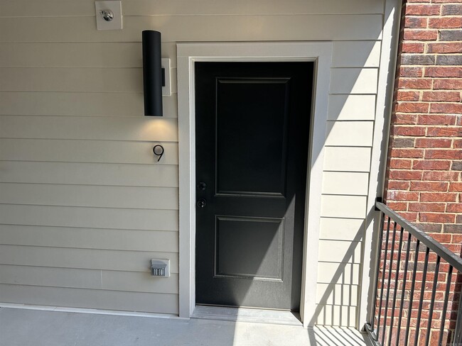 property at 520 E 21st St