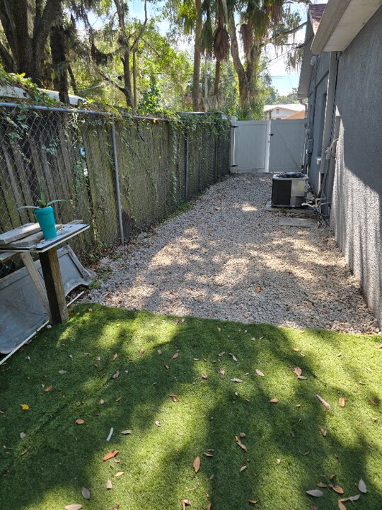 3212 E Henry Ave in Tampa, FL - Building Photo