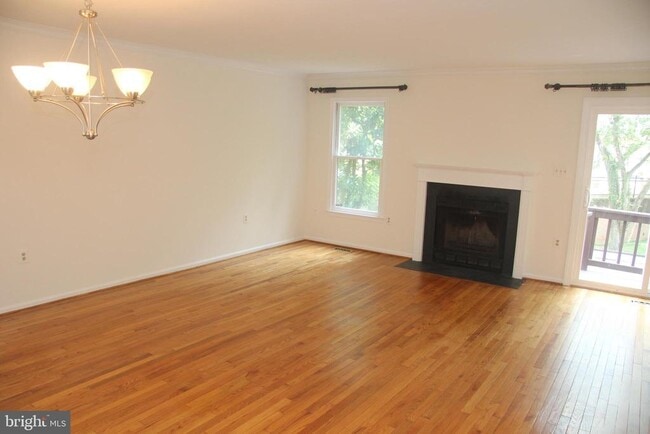 3804 Vermont Ct