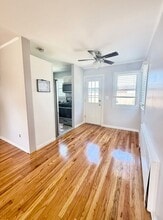 26 Lombardi Pl in Amityville, NY - Foto de edificio - Building Photo