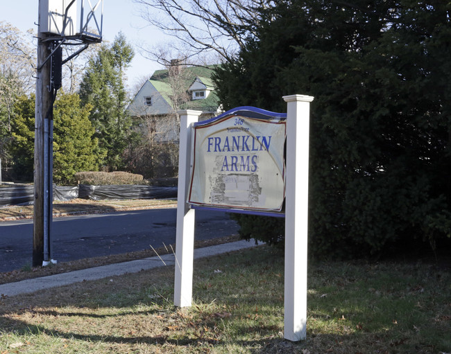 Franklin Arms in Plainfield, NJ - Building Photo - Building Photo