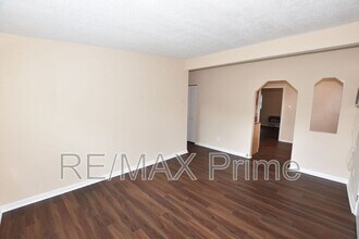 604 Mooney Rd in Chesapeake, VA - Building Photo - Building Photo