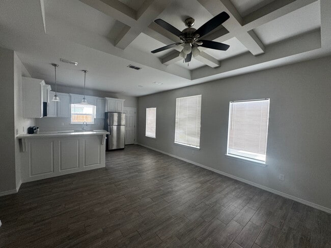 1618 Playa Dr in Weslaco, TX - Building Photo - Building Photo
