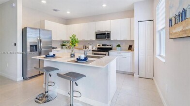 13410 SW 287th Ter in Homestead, FL - Building Photo - Building Photo