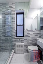 1590 Lexington Ave in New York, NY - Building Photo - Building Photo