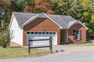 356 Andrew Dr in Clarksville, TN - Building Photo