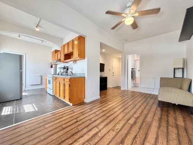 514 Monastery Pl