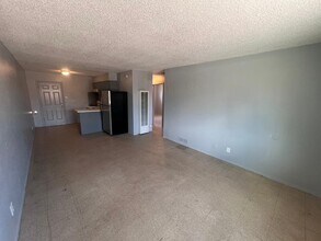 423 Dallas St SE in Albuquerque, NM - Building Photo - Building Photo