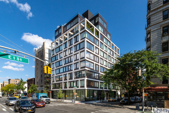 20 2nd Ave in New York, NY - Foto de edificio - Building Photo