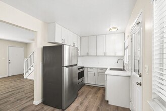 907 35th Ave in Santa Cruz, CA - Building Photo - Building Photo