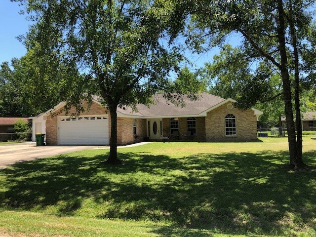 8705 Stonewall St in Ocean Springs, MS - Building Photo