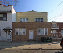 1105 E 95th St Apartments