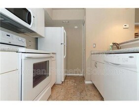 5112 Park Central Dr in Orlando, FL - Building Photo - Building Photo