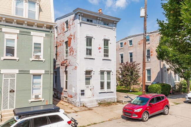 property at 2235 Victor St