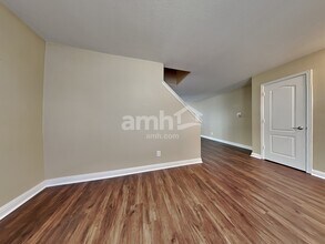 853 Colonial Way in Franklin, IN - Building Photo - Building Photo