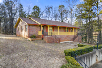 111 McWhirter Pl in Holly Springs, GA - Building Photo - Building Photo