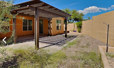 9990 N Stratton Saddle Trl in Tucson, AZ - Building Photo - Building Photo