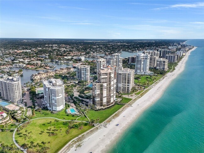 property at 4401 Gulf Shore Blvd N