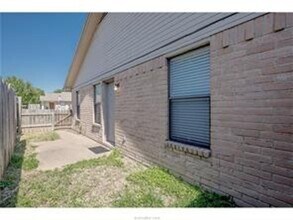 2529 Hickory Dr in College Station, TX - Building Photo - Building Photo